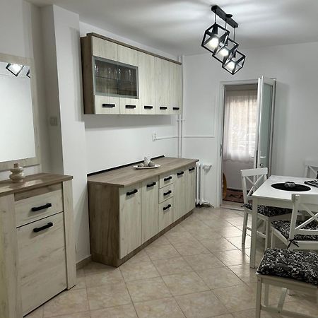 Jasminique Suite Craiova Exterior foto