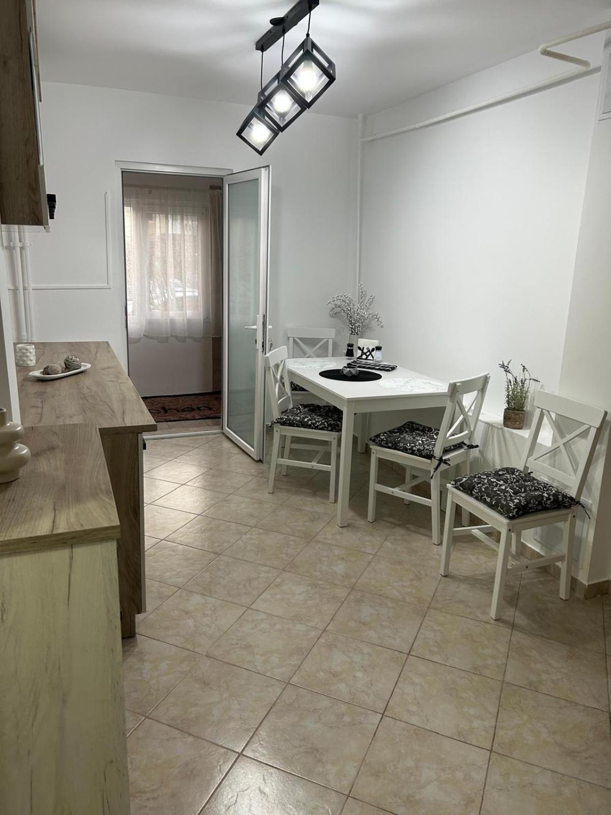 Jasminique Suite Craiova Exterior foto